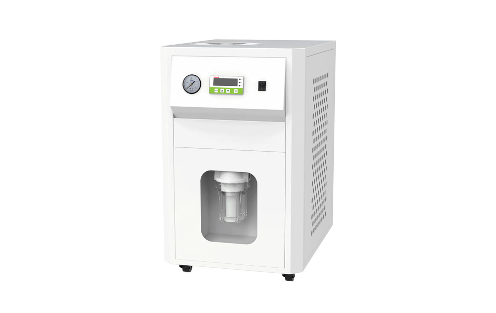 UC36 high-precision chiller